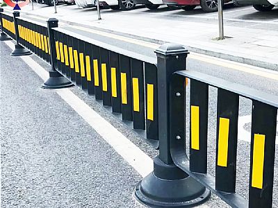 機(jī)非防眩護(hù)欄