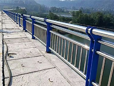橋梁護欄
