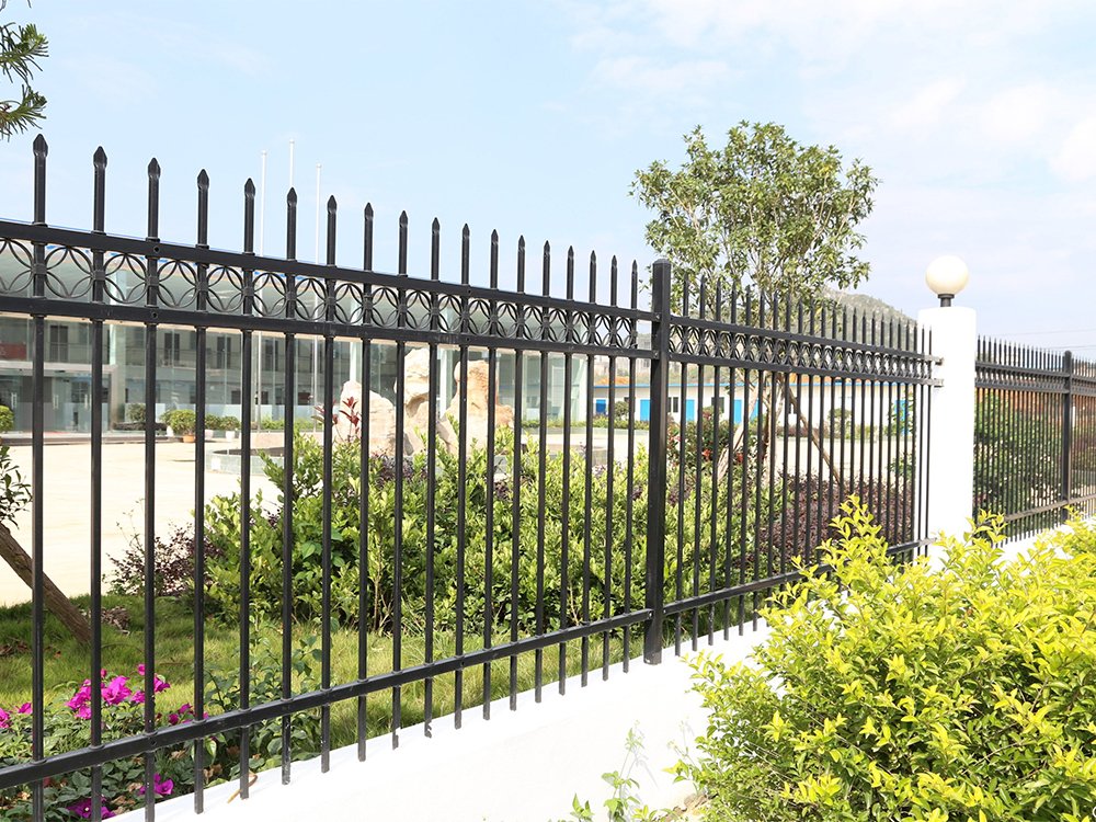 市政鋅鋼圍欄廠家